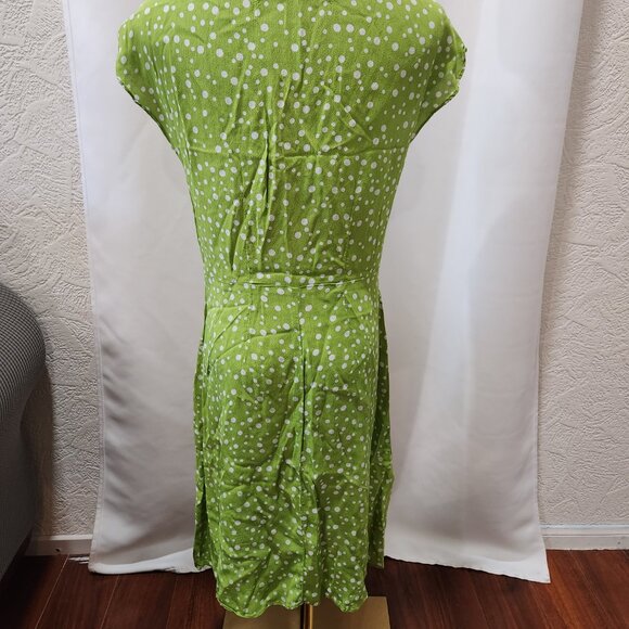 Lime green Dress with white polka dots - Picture 5 of 5